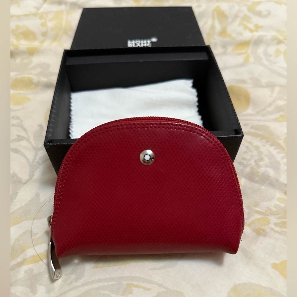 Montblanc Metallic Coin Pouch With Chain - Picture 2 of 10